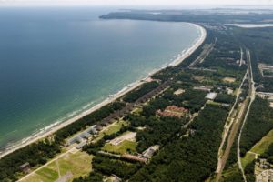 Ufer der Ostsee in Prora auf der Insel Rügen in Mecklenburg-Vorpommern