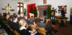 2018 09 27 Aschaffenburg musik Rahmen Otschik