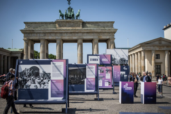 Die Ausstellung »… endlich Frieden?!« – 80 Jahre nach dem Ende des Zweiten Weltkrieges und der Befreiung Europas vom Nationalsozialismus. Foto: Ständige Konferenz/Marko Priske