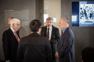 Task Force J7 besucht Holocaust-Denkmal in Berlin © Stiftung