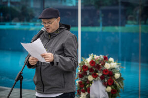 05. Septmeber 2025, Karsten Matthes las eine persönliche Geschichte über seinen Großonkel Willi Matthes vor, © Stiftung Denkmal, Foto: Marko Priske