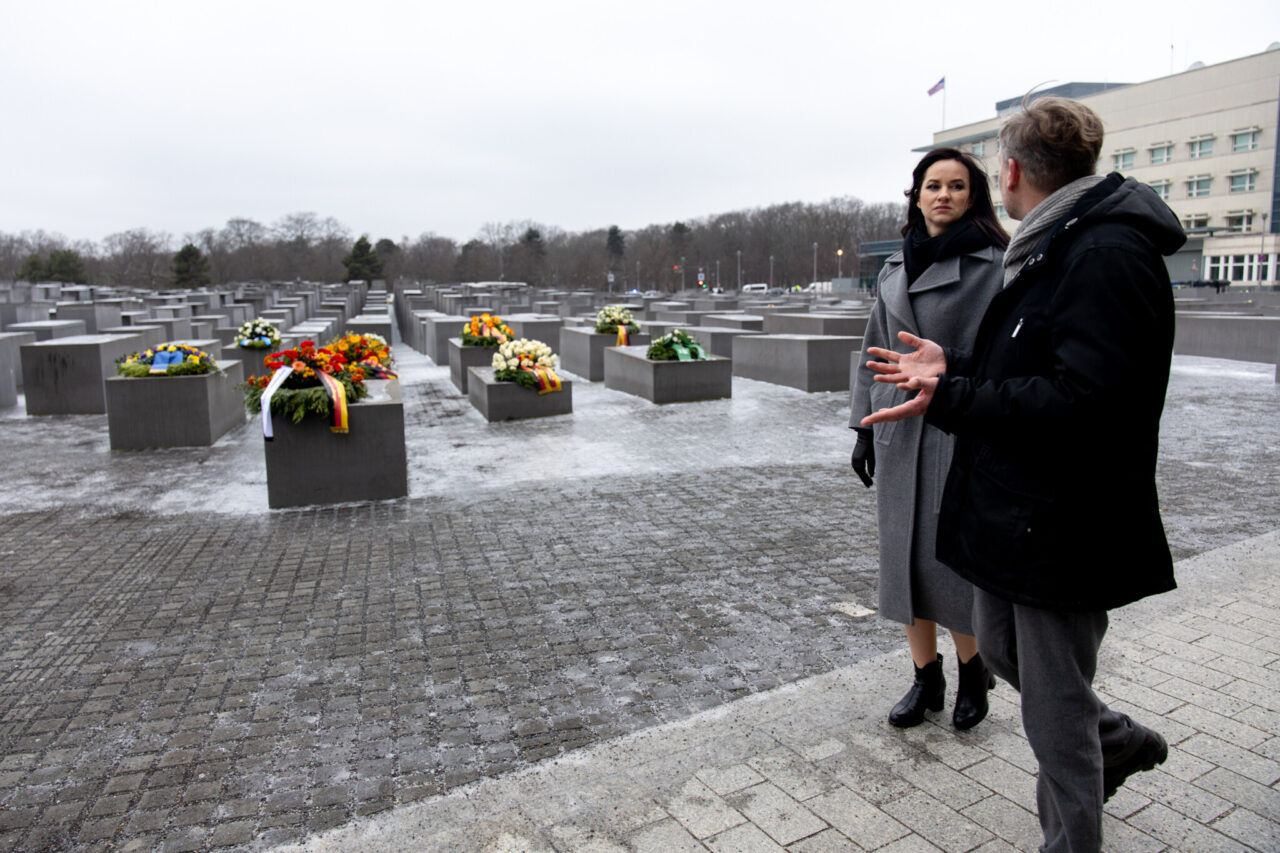Litauische Ministerpräsidentin besucht Berliner Holocaust-Denkmal