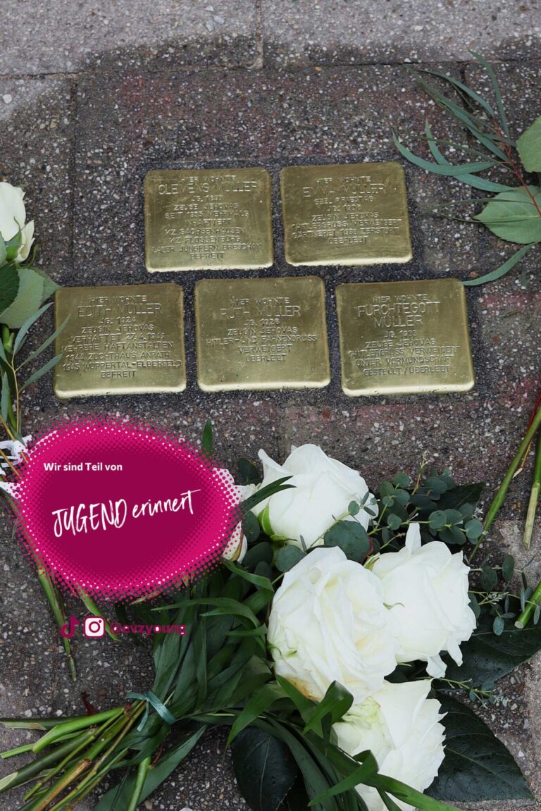 Stolpersteine für die Familie Müller in Oberhausen (Foto: Sina Brunner)