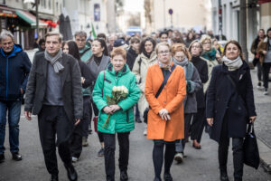 Schweigemarsch zur Rosenstraße: Dr. Andrea Riedle, Uwe Neumärker, Petra Pau, Maria Bering und Dr. Astrid Ley © Ständige Konferenz der NS-Gedenkorte im Berliner Raum, Foto: Marko Priske