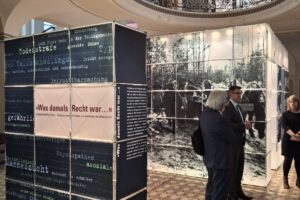 Eröffnung der Wanderausstellung »›Was damals Recht war …‹ – Soldaten und Zivilisten vor Gerichten der Wehrmacht« im Oberlandesgericht Düsseldorf