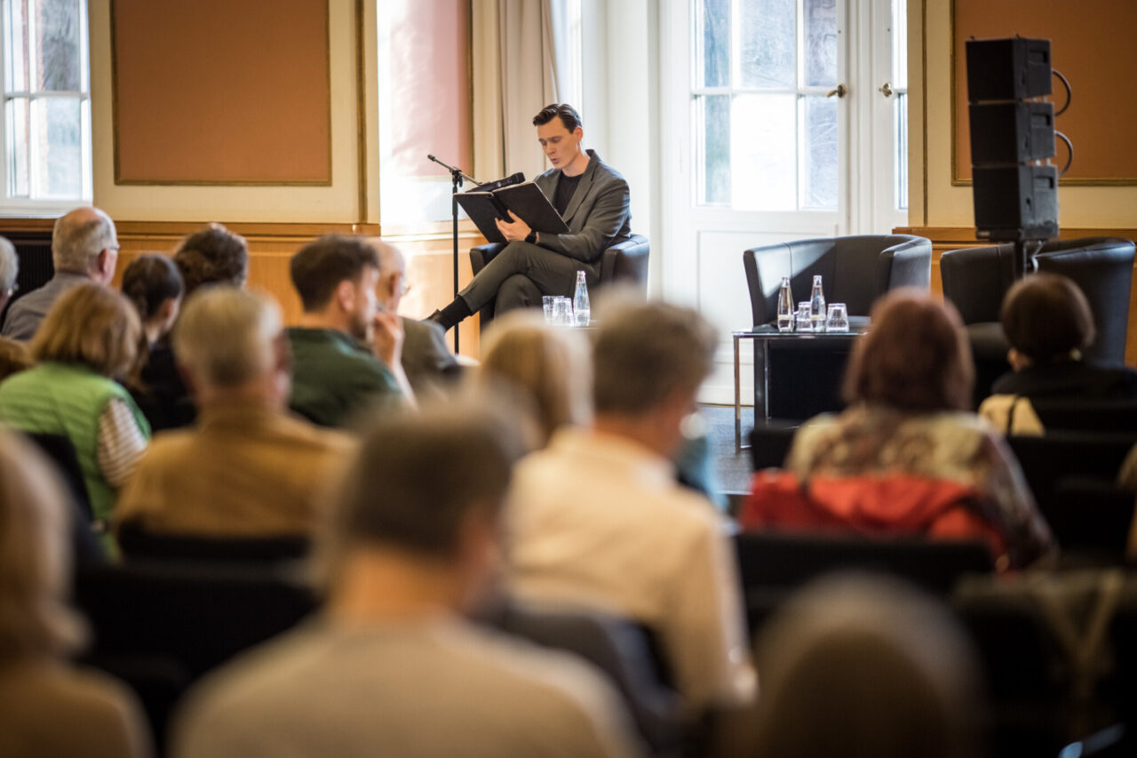 »Sich den Nazis zu entziehen, war eine Form jüdischen Widerstands.« – Buchpräsentation und Gespräch im Roten Rathaus