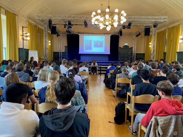 28. Mai 2025 Ingeburg Geißler im Käthe-Kollwitz-Gymnasium4