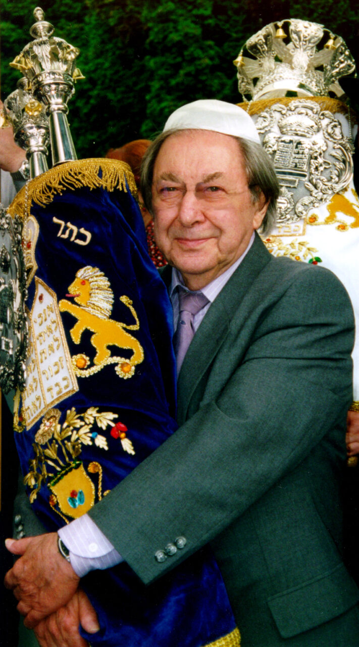 Abb.5 EINWEIHUNG SYNAGOGE 2002