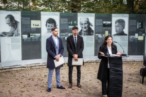 Estera Stan Zehn Jahre Denkmal für die im Nationalsozialismus ermordeten Sinti und Roma Europas © Stiftung Denkmal Foto Marko Priske ( (6)