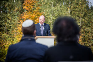 Gedenken am Mahnmal Gleis 17 im Oktober 2021 (63)