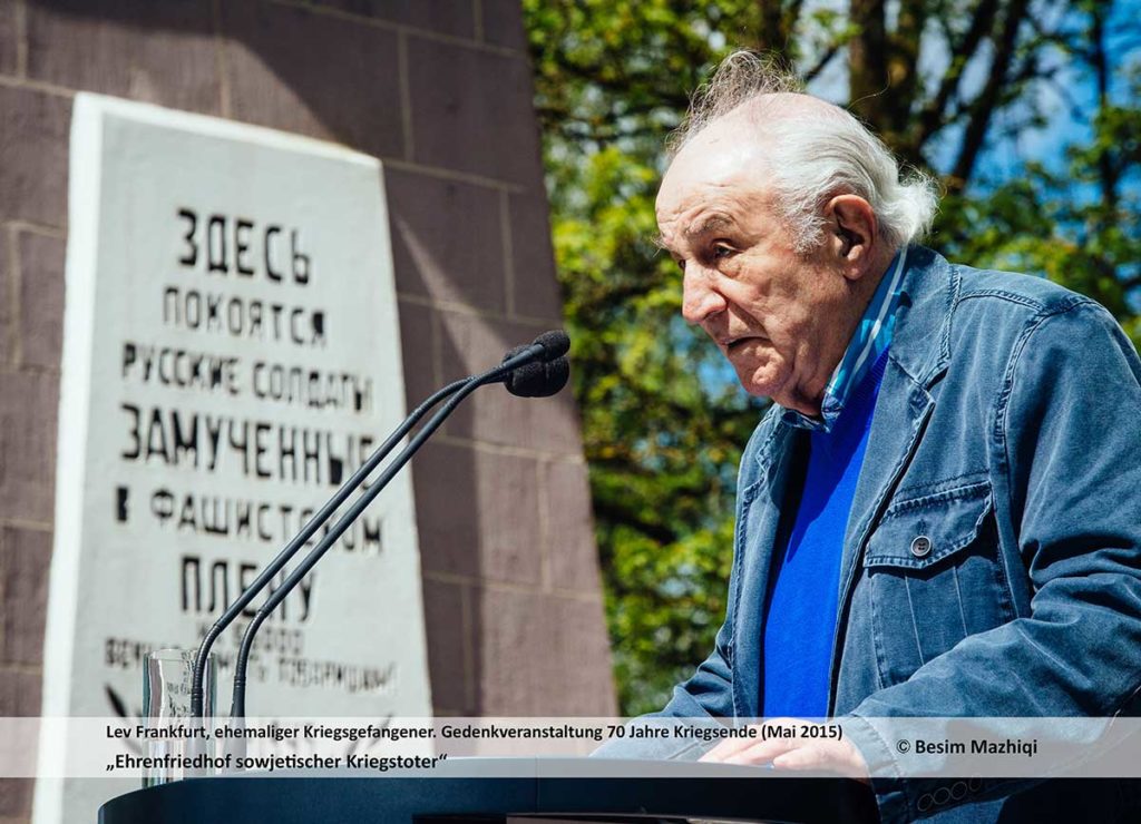 Gedenkveranstaltung-70-Jahre-Kriegsende_ Der Überlebende Lev Frankfurt bei seiner Rede (2015) © Fotograf: Besim Mazhiqi, Quelle: stalag326.de