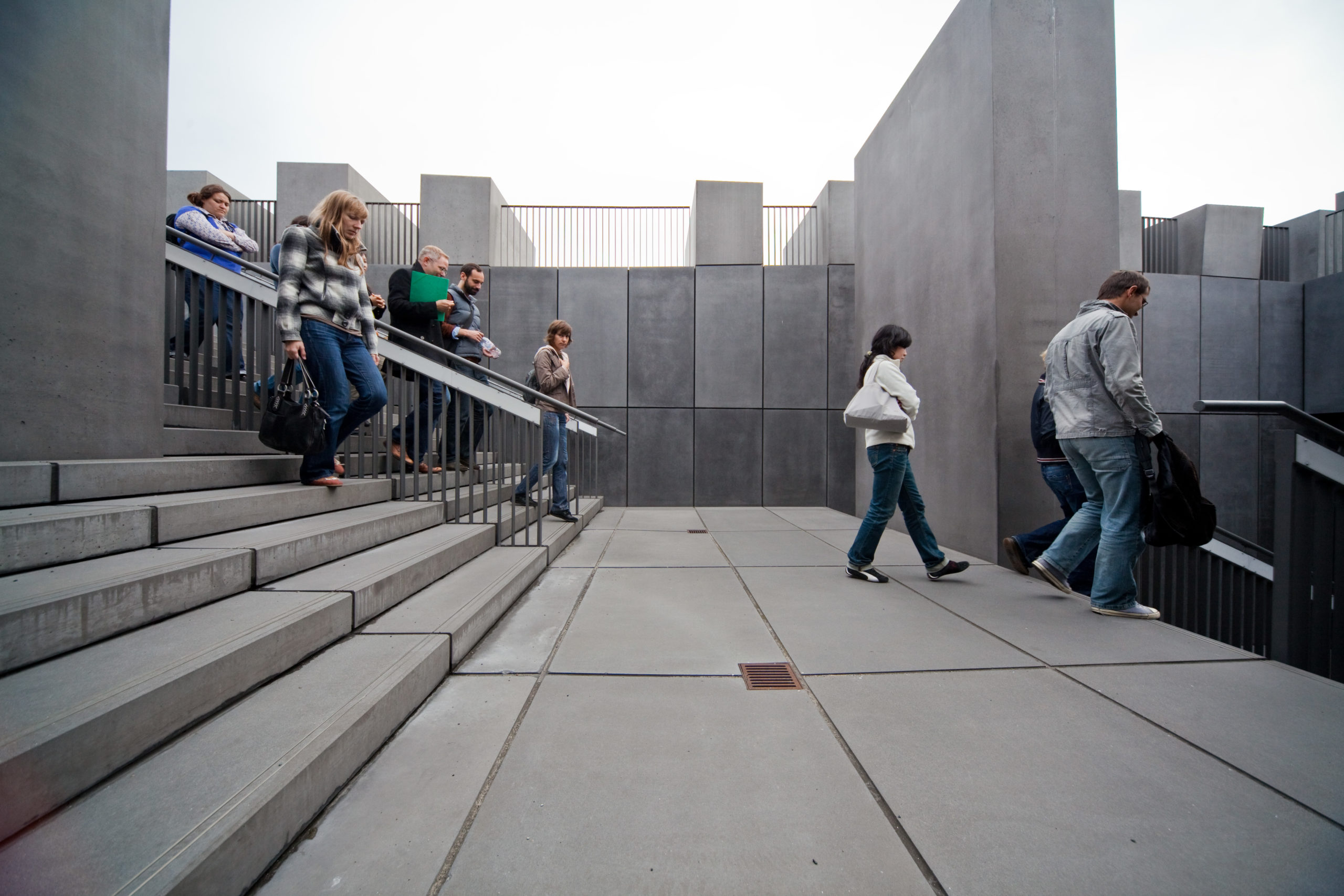 Exhibition under the Field of Stelae closes for three Months