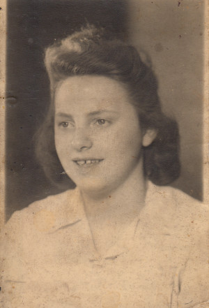 0041 Nechama Drober 0018