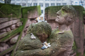 20200227 Rosenstrasse Skulptur