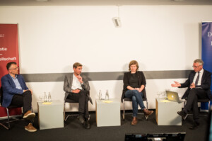 Podiumsdiskussion © Stiftung Denkmal, Foto: Marko Priske