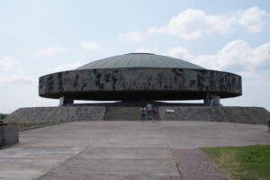 Lublin-Majdanek, 2009: Mausoleum. Quelle: Thorbjörn Hoverberg