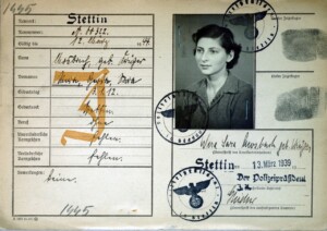 Kennkarte von Vera Mosbach Copyright Archiwum Państwowe w Szczecinie